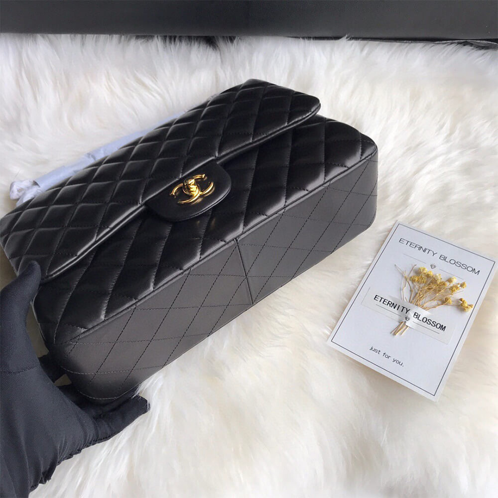 CHANEL Classic Double Flap Jumbo