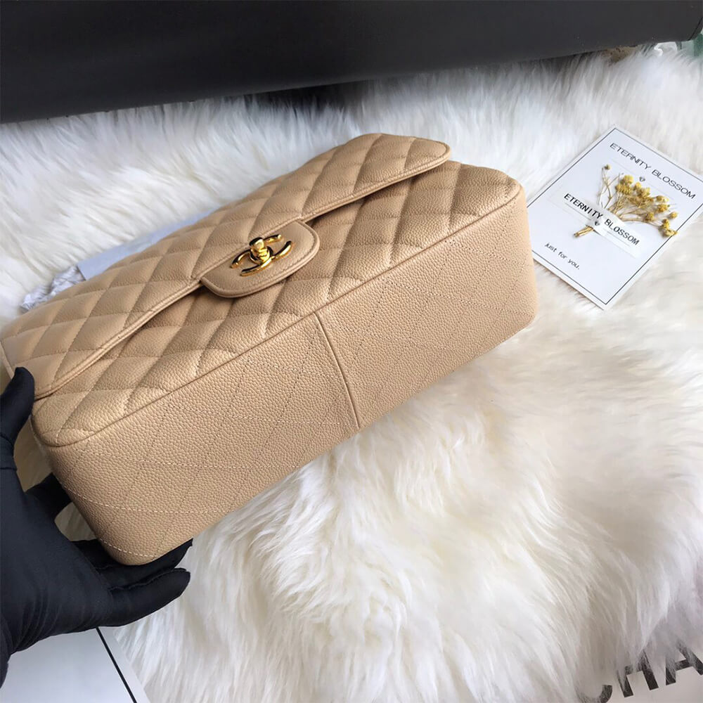CHANEL CLASSIC JUMBO FLAP