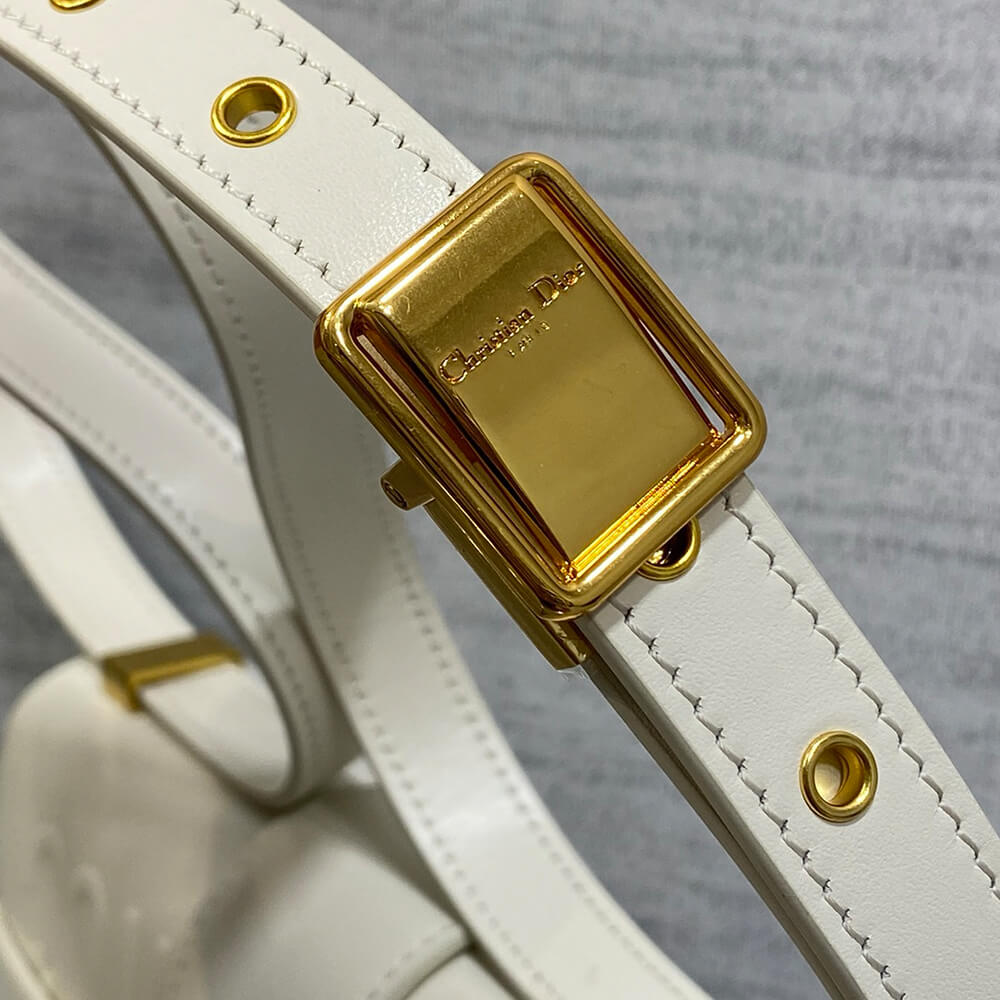 30 Montaigne Bag
