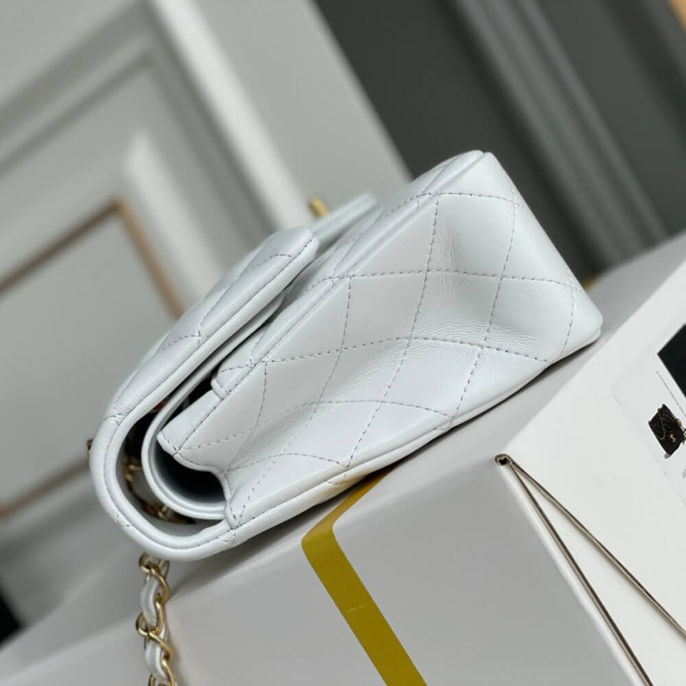 CHANEL Classic Flap Medium(HIGH-END GRADE)