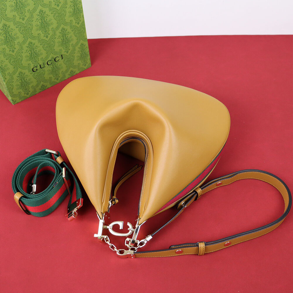 G*u*i attache large shoulder bag