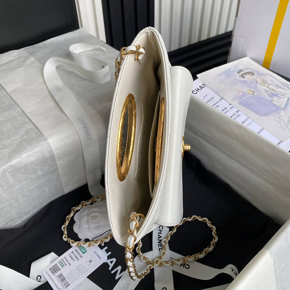 CHANEL Clutch