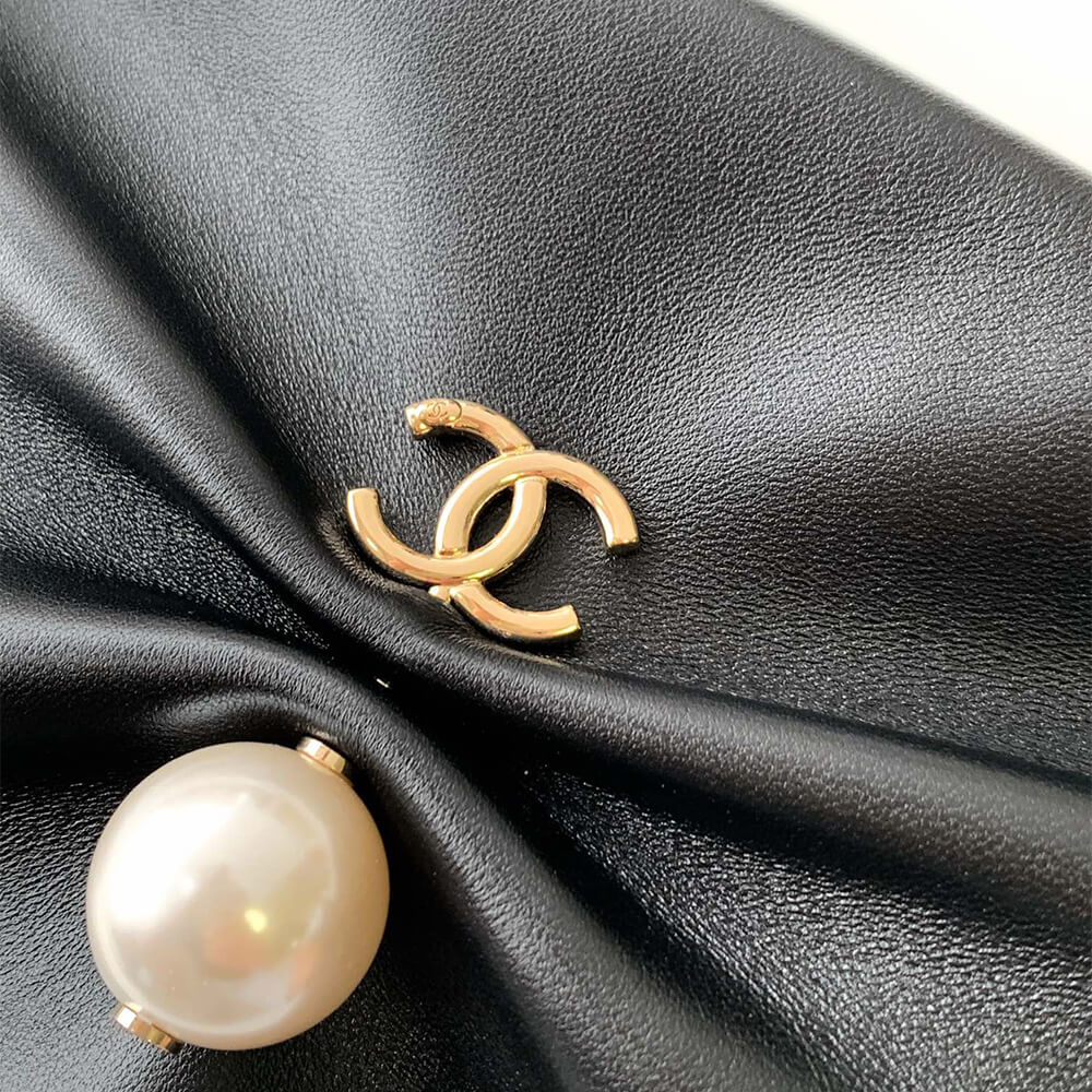CHANEL Clutch With Chain(HIGH-END GRADE)