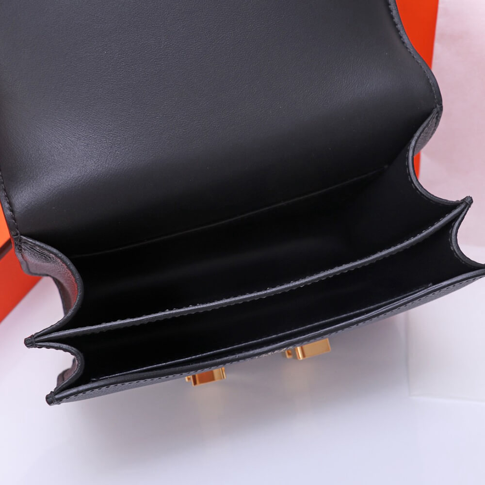 Hermes Constance 18