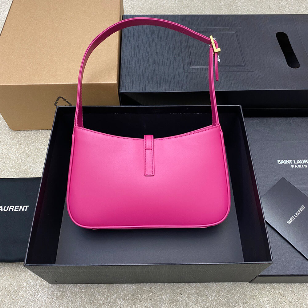 YSL le 5 a 7 in smooth leather