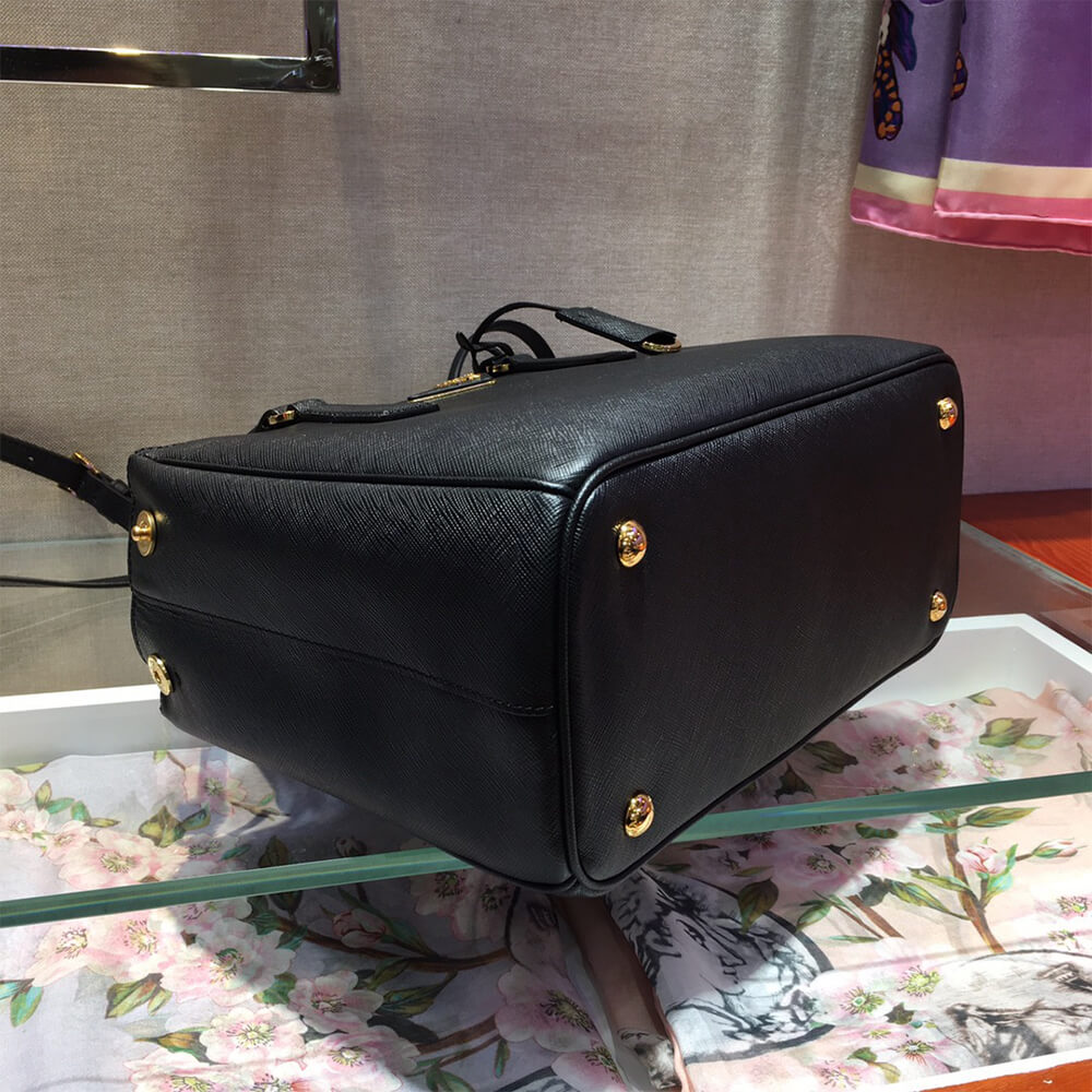 Prada Medium Prada Galleria Saffiano leather bag(HIGH-END GRADE)